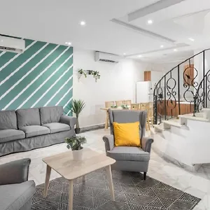 Edsas Villas 1 شقة