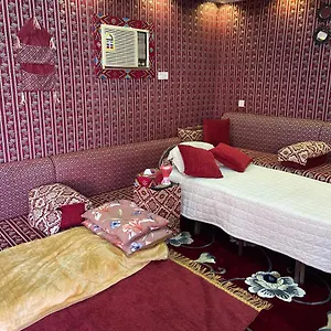 Modernistic Antique شقة